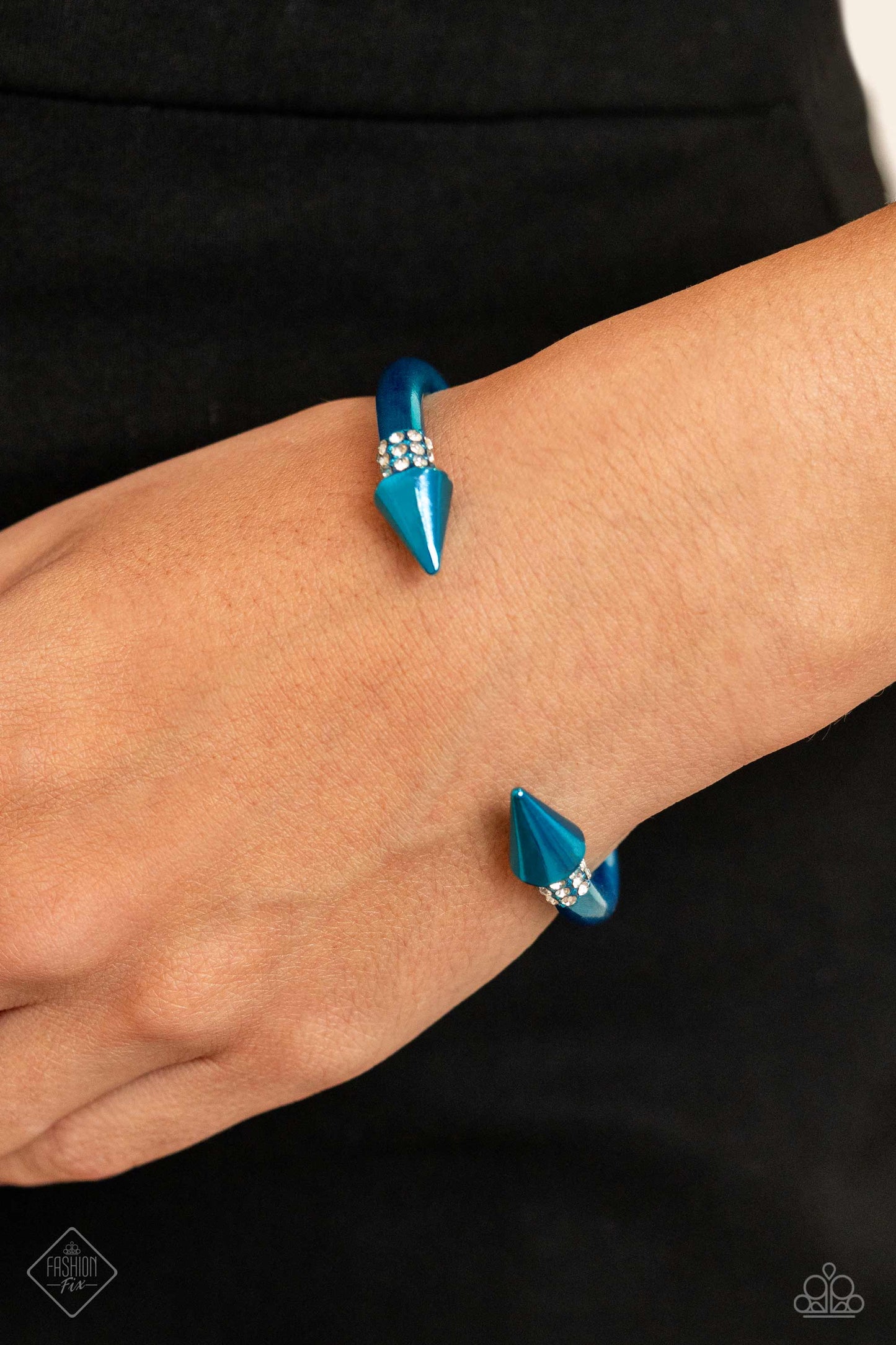 Paparazzi Accessories - Magnificent Musings - Complete Trend Blend Item #MM-1223