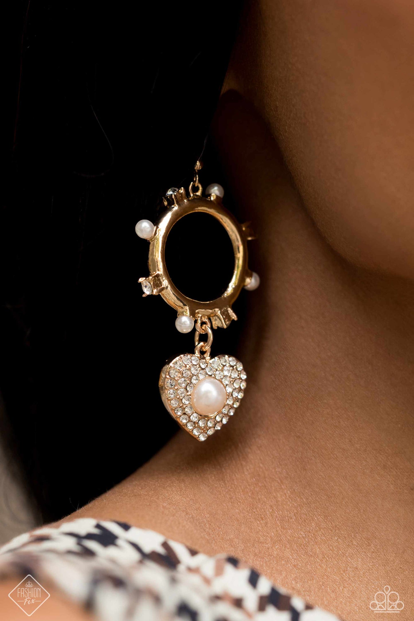 Paparazzi Accessories - Fiercely 5th Avenue - Complete Trend Blend Item #FFA-0324