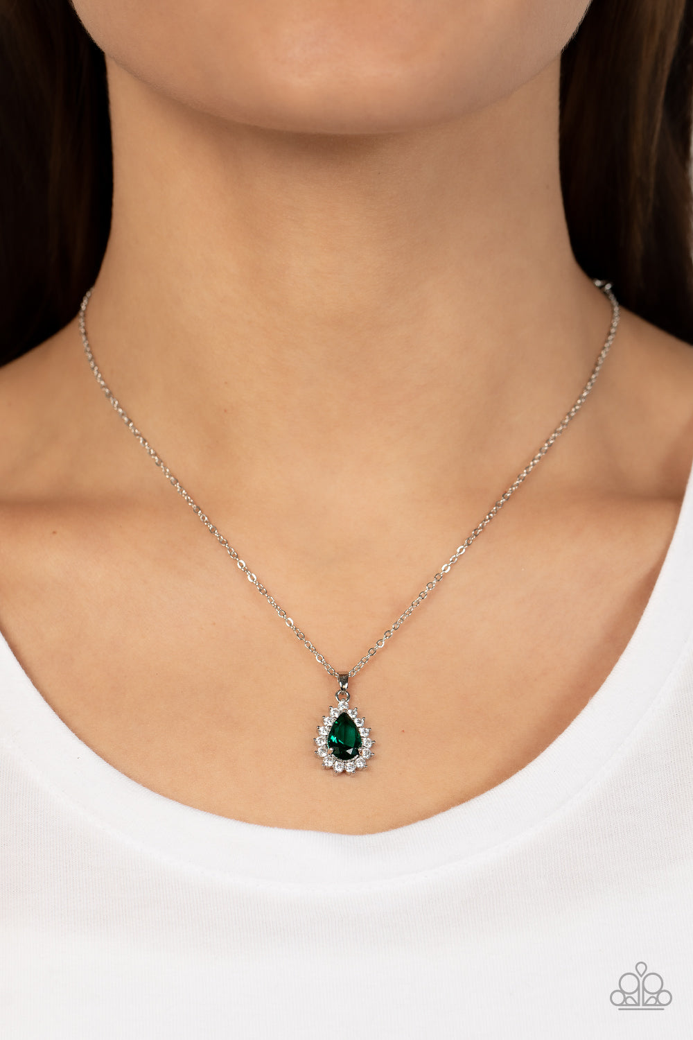 Paparazzi Accessories - A Guiding SOCIALITE - Green Necklace