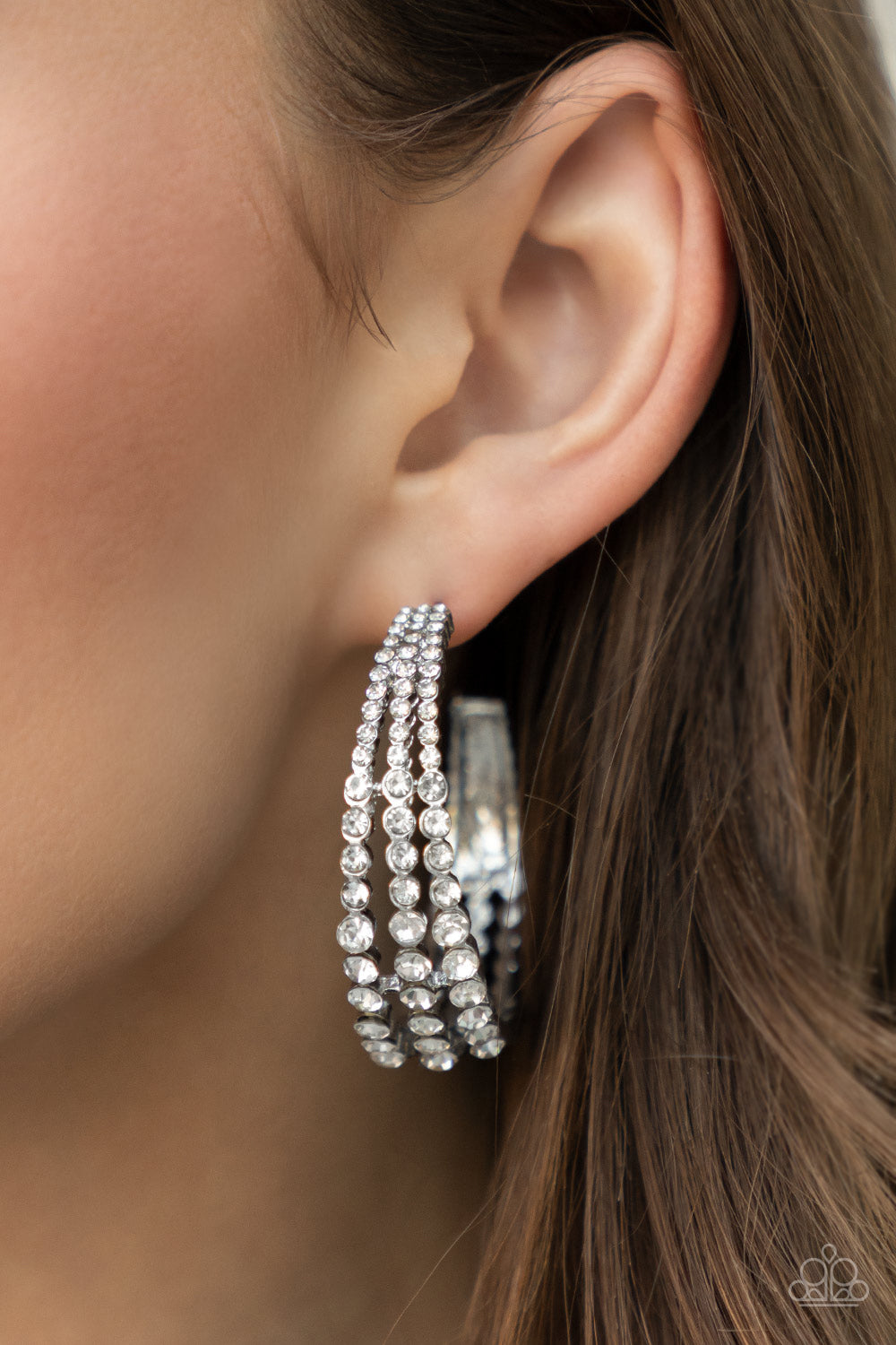 Paparazzi Accessories - Cosmopolitan Cool - White Earring