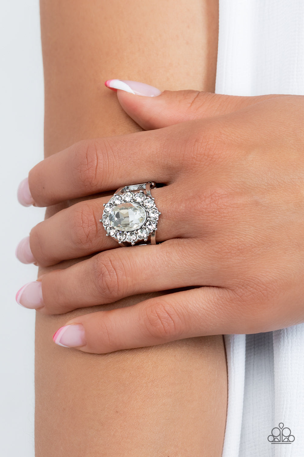 Paparazzi Accessories - Moxie Magic - White Ring