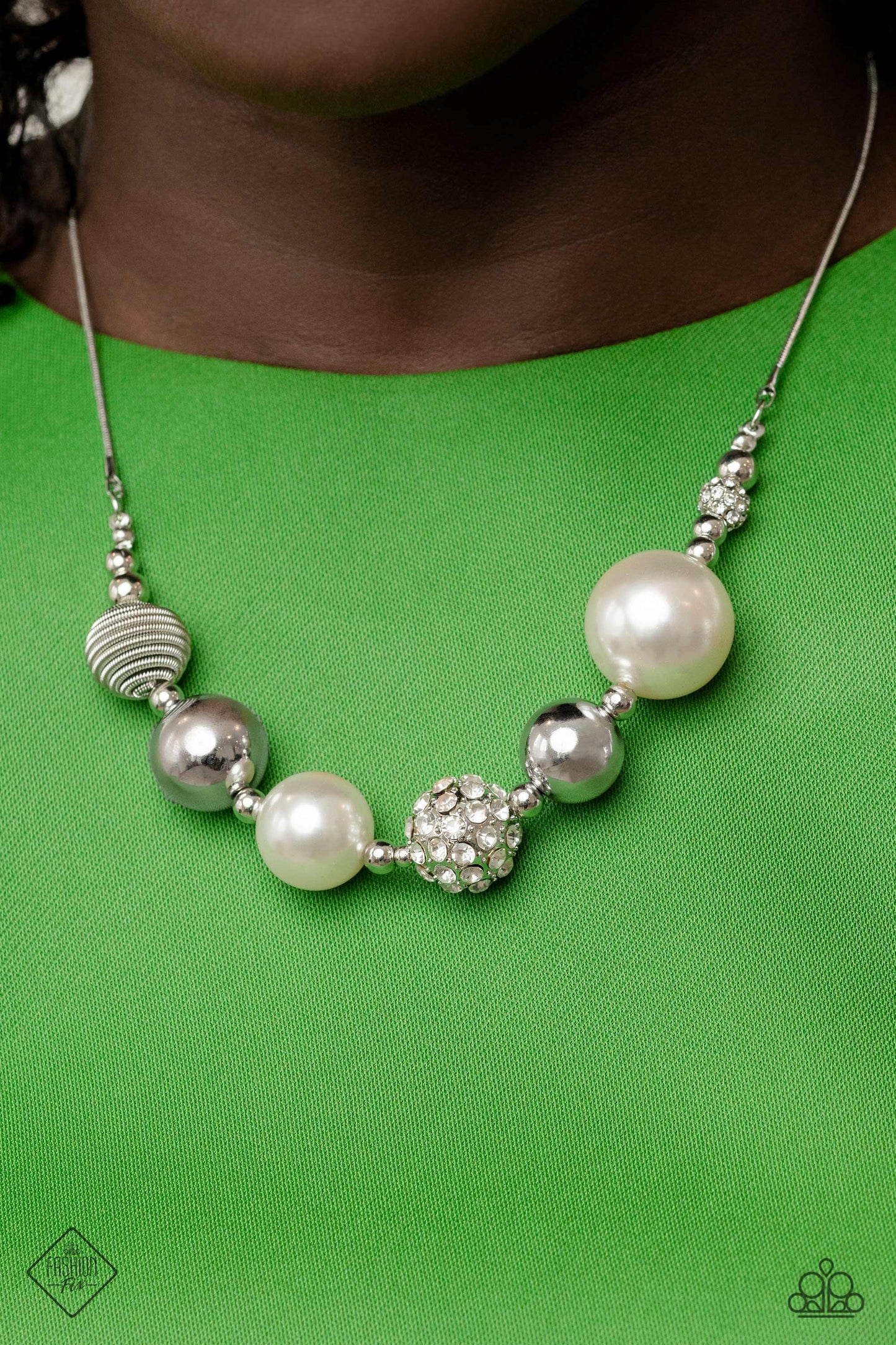 Paparazzi Accessories - Fiercely 5th Avenue #FFA-0423 - Complete Set White