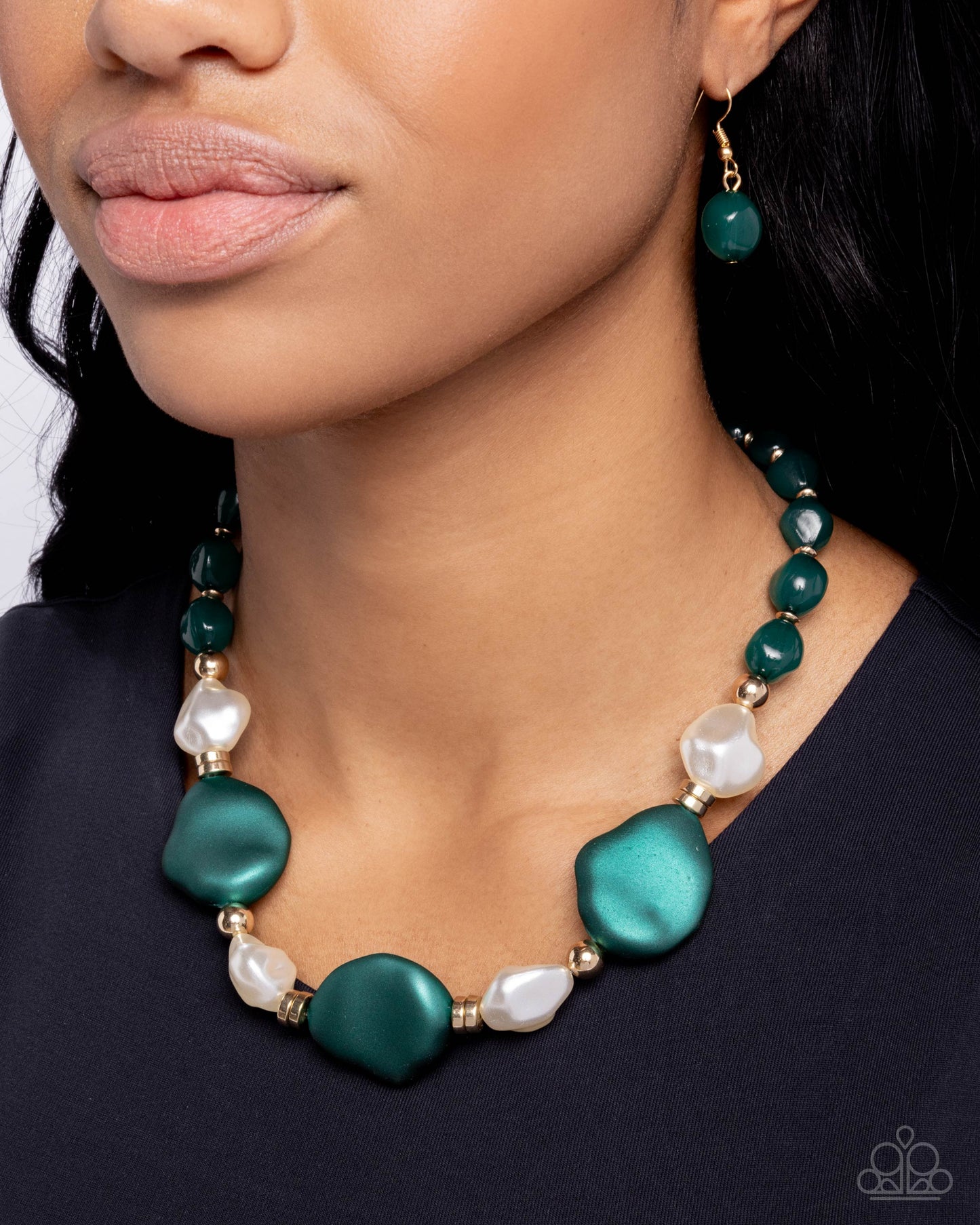 Paparazzi Accessories - Forever Feature - Green Necklace