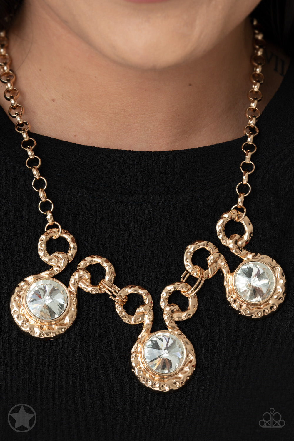 Paparazzi Accessories - Hypnotized - Gold Necklace