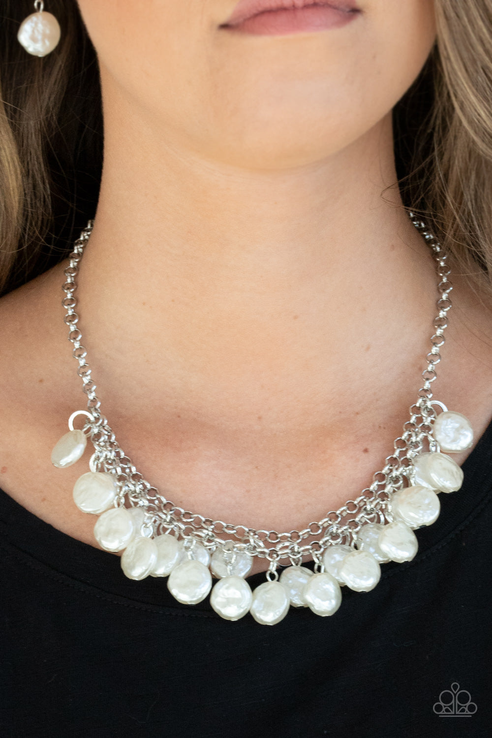 Paparazzi Accessories - BEACHFRONT and Center - White Necklace