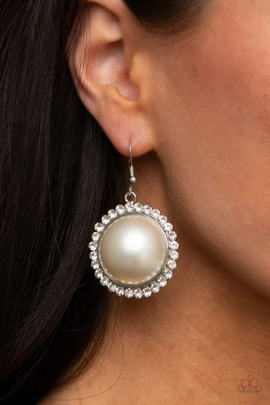 Paparazzi Accessories - Esteemed Elegance - White Earring