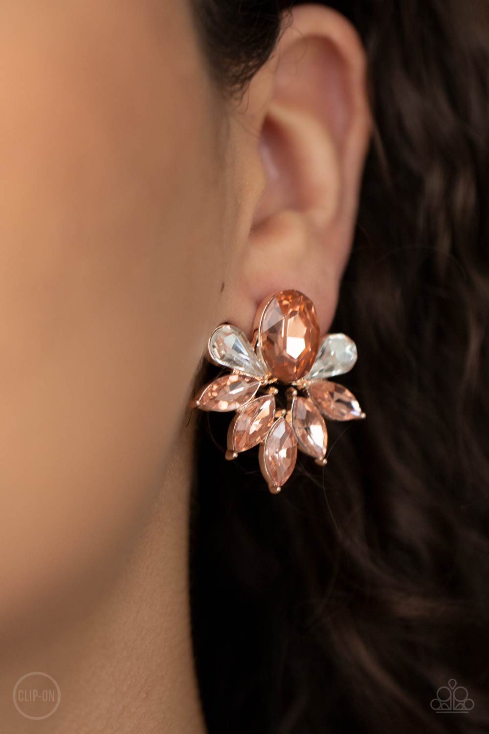 Paparazzi Accessories - Fearless Finesse - Rose Gold Earring