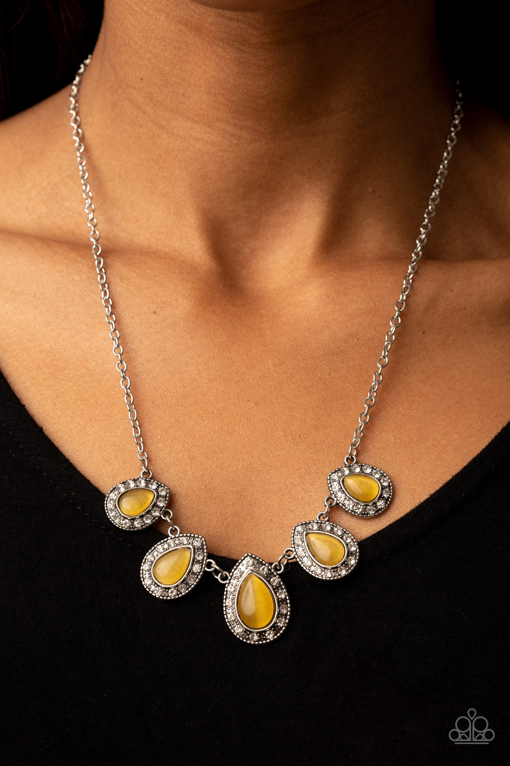 Paparazzi Accessories - Everlasting Enchantment - Yellow Necklace