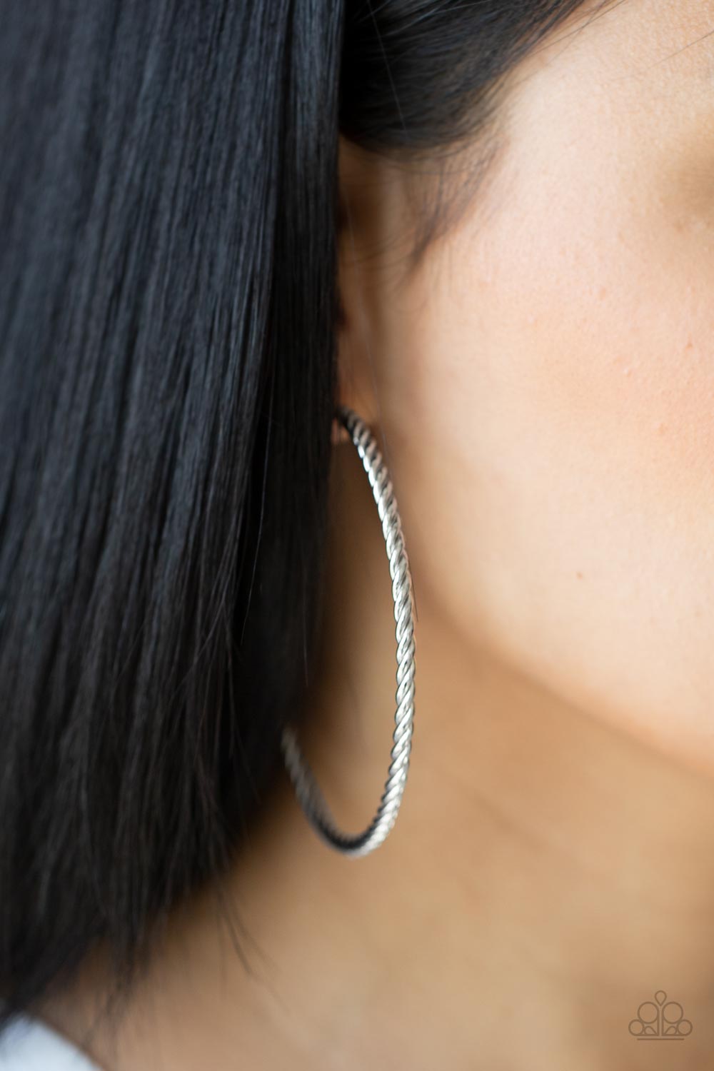 Paparazzi Accessories - Resist The Twist - Silver Earring