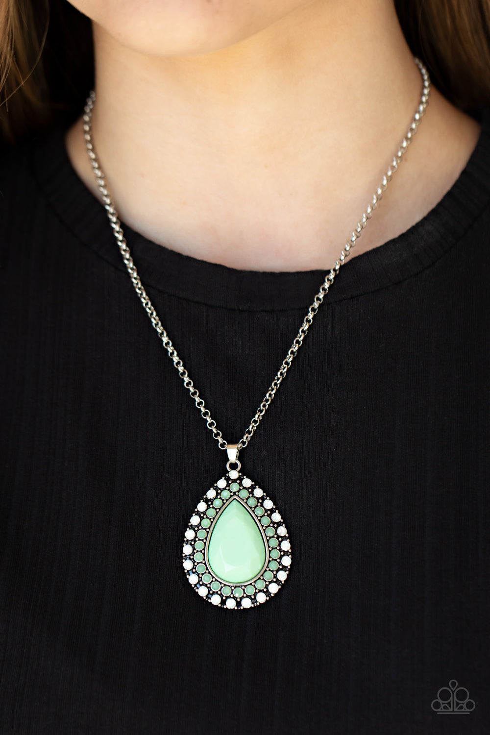 Paparazzi Accessories - DROPLET Like Its Hot - Green Necklace