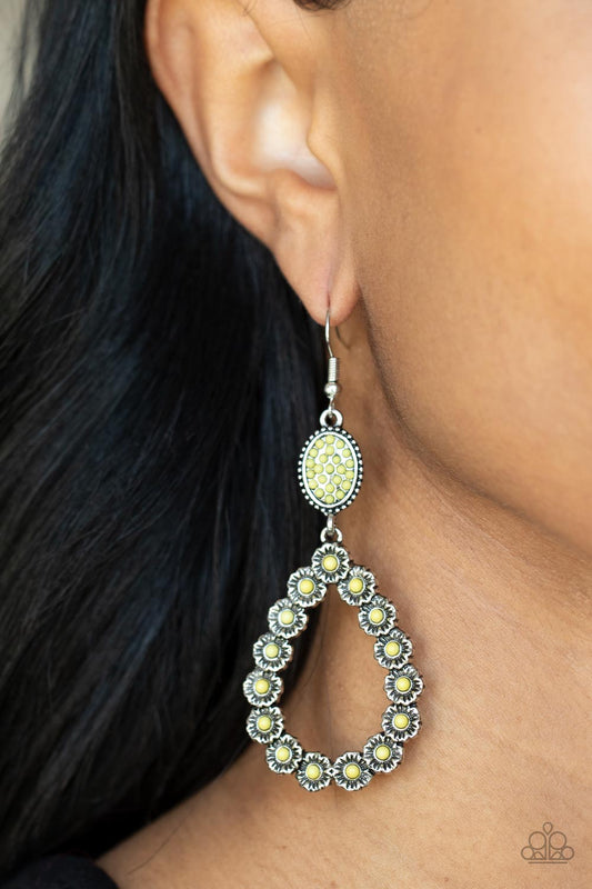 Paparazzi Accessories - Farmhouse Fashion Show - Yellow Earring