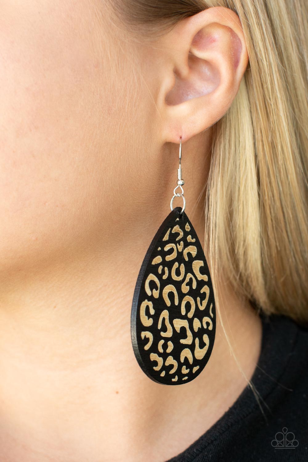 Paparazzi Accessories - Suburban Jungle - Black Earring