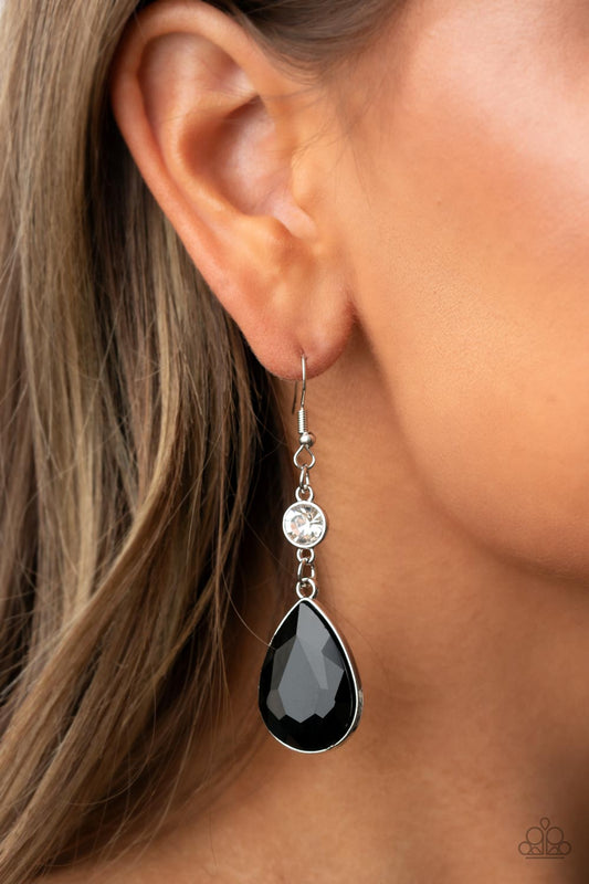 Paparazzi Accessories - Smile for the Camera - Black Earring