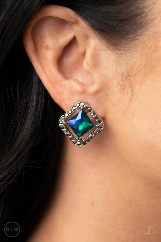 Paparazzi Accessories - Cosmic Catwalk - Green Earring