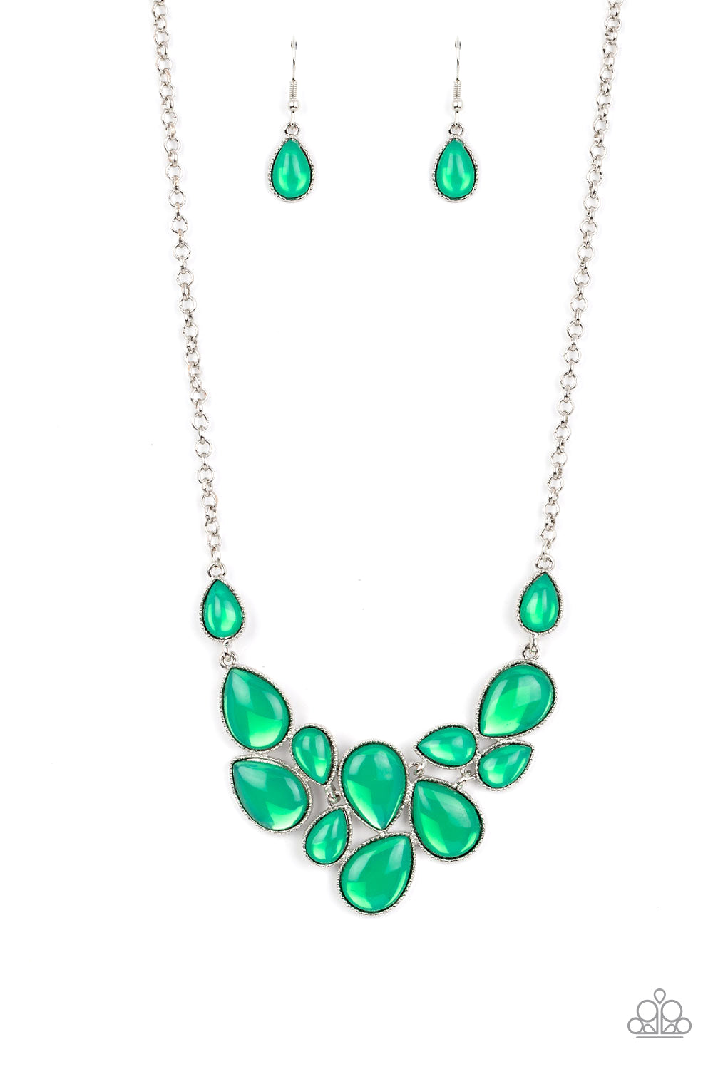 Paparazzi Accessories - Keeps GLOWING and GLOWING - Green Necklace