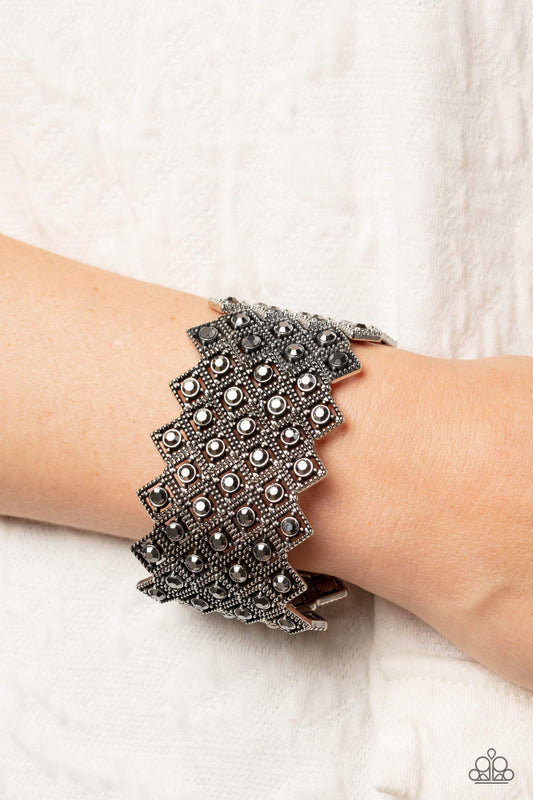 Paparazzi Accessories - DECO in the Rough - Silver Bracelet